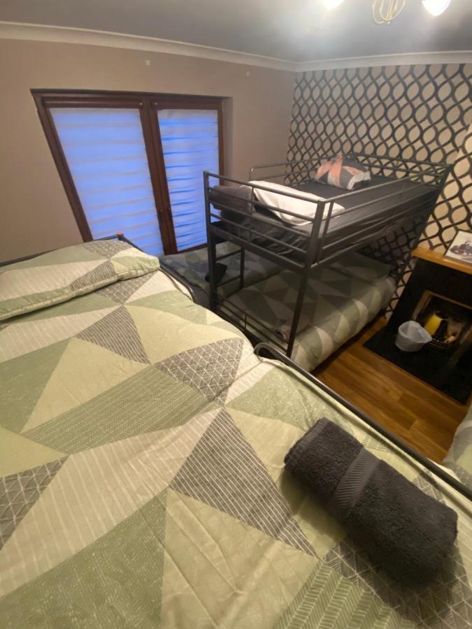 Dublin Airport Big Rooms With Bathroom Outside Room - Kitchen Only 7 Days Reservation Exterior photo